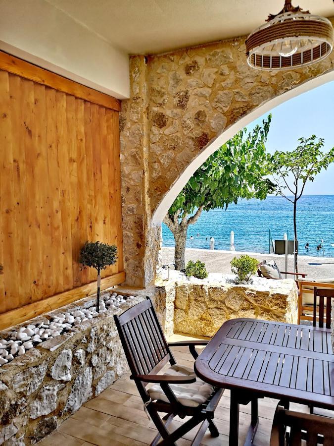 Relax Seaside House By Living In Blue Villa CCharaki Buitenkant foto