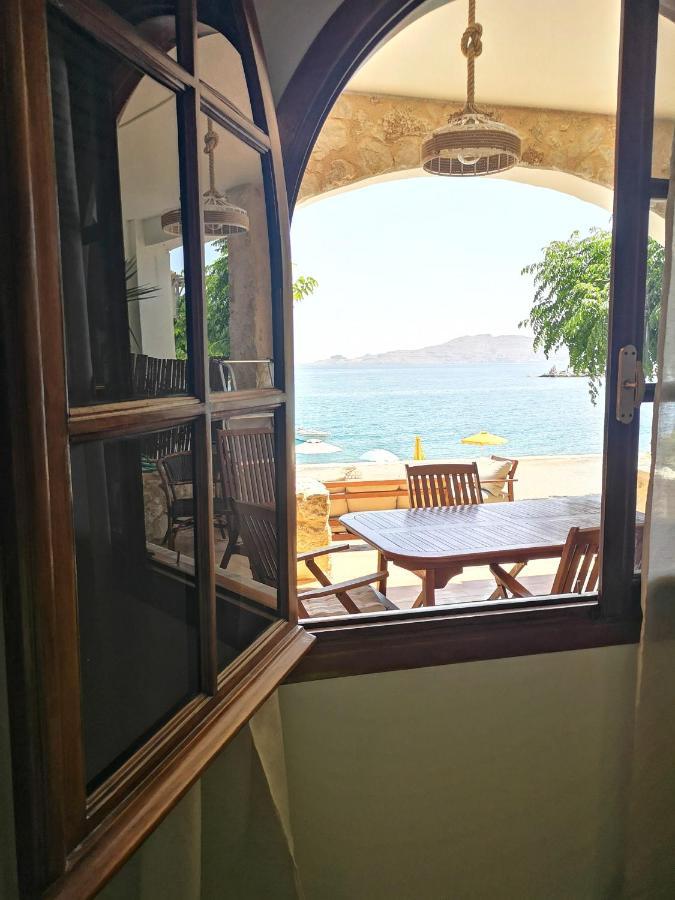 Relax Seaside House By Living In Blue Villa CCharaki Buitenkant foto