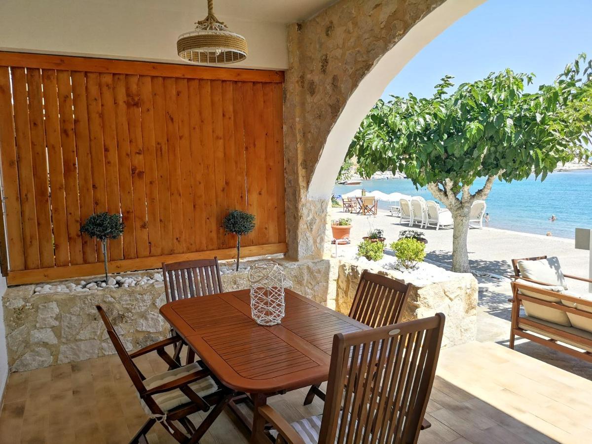 Relax Seaside House By Living In Blue Villa CCharaki Buitenkant foto