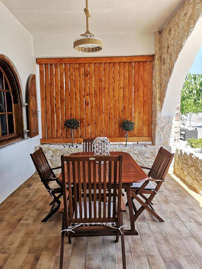 Relax Seaside House By Living In Blue Villa CCharaki Buitenkant foto