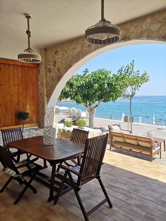 Relax Seaside House By Living In Blue Villa CCharaki Buitenkant foto