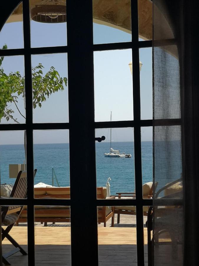 Relax Seaside House By Living In Blue Villa CCharaki Buitenkant foto