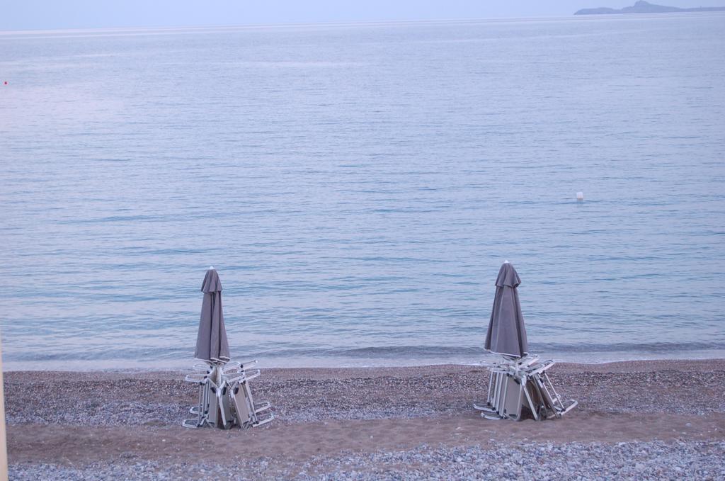 Relax Seaside House By Living In Blue Villa CCharaki Buitenkant foto